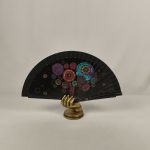 Éventail en bois motif "Fleurs Mandala" – Noir